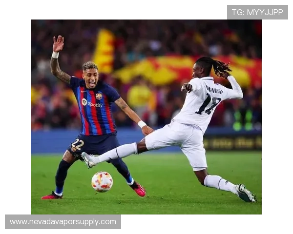 卡马文加国家队近期表现稳健，中场作用持续提升