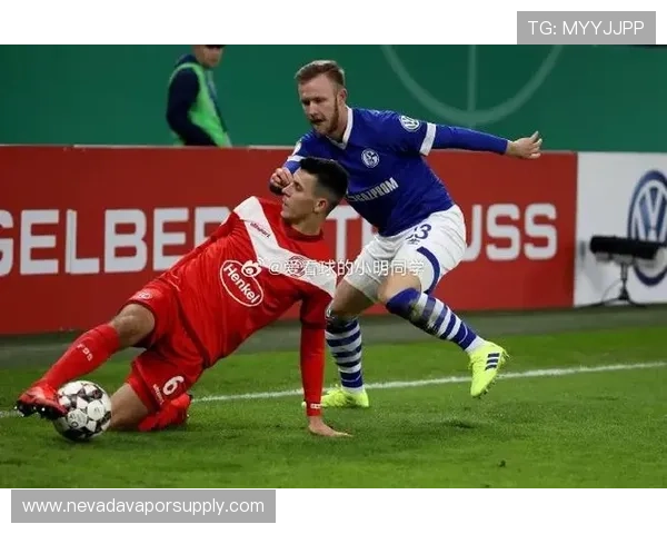 多特蒙德战术失衡与阵容缺陷并存，阶段性问题对争冠形势带来影响