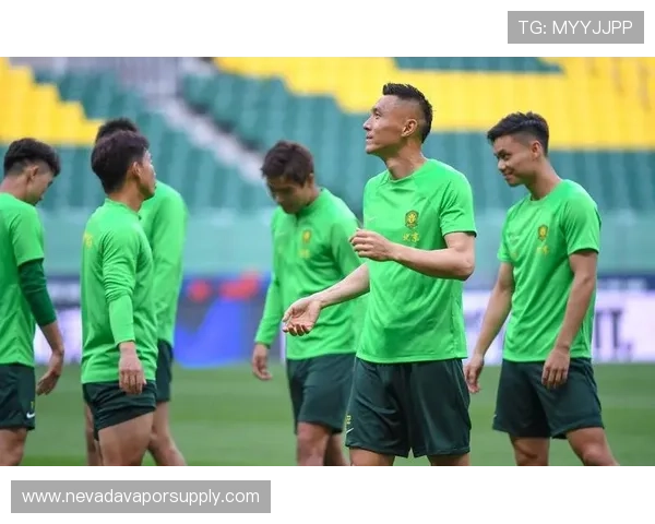 国安高位压迫战术反噬,防线频频被打穿,防守稳定性面临考验 国安高位压迫战术反噬,防线频频被打穿,防守稳定性面临考验