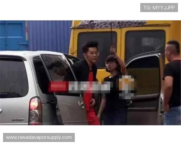 徐灿又换豪车了？这架势跟明星抢头条似的你咋看？